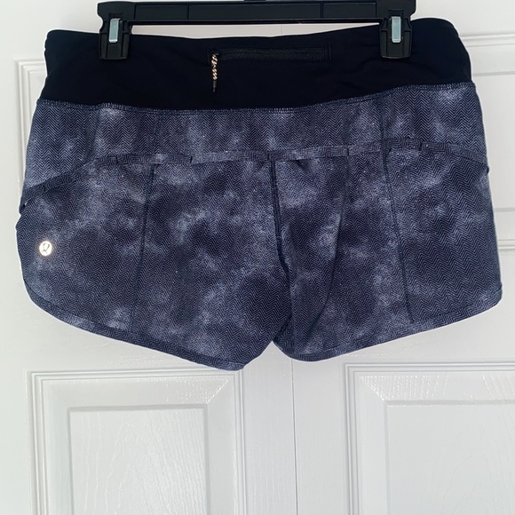 Lululemon 🍋 - Picture 2 of 11